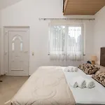 Cozy In With Sauna Prázdninový dům Banjol